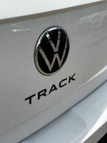 Volkswagen Polo Track 1.0 Flex 12V 5p  2024